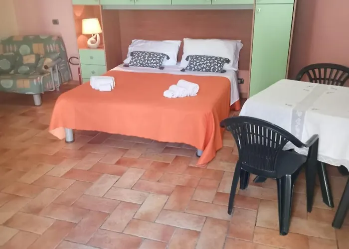 Casa Del Dottore מלון דירות